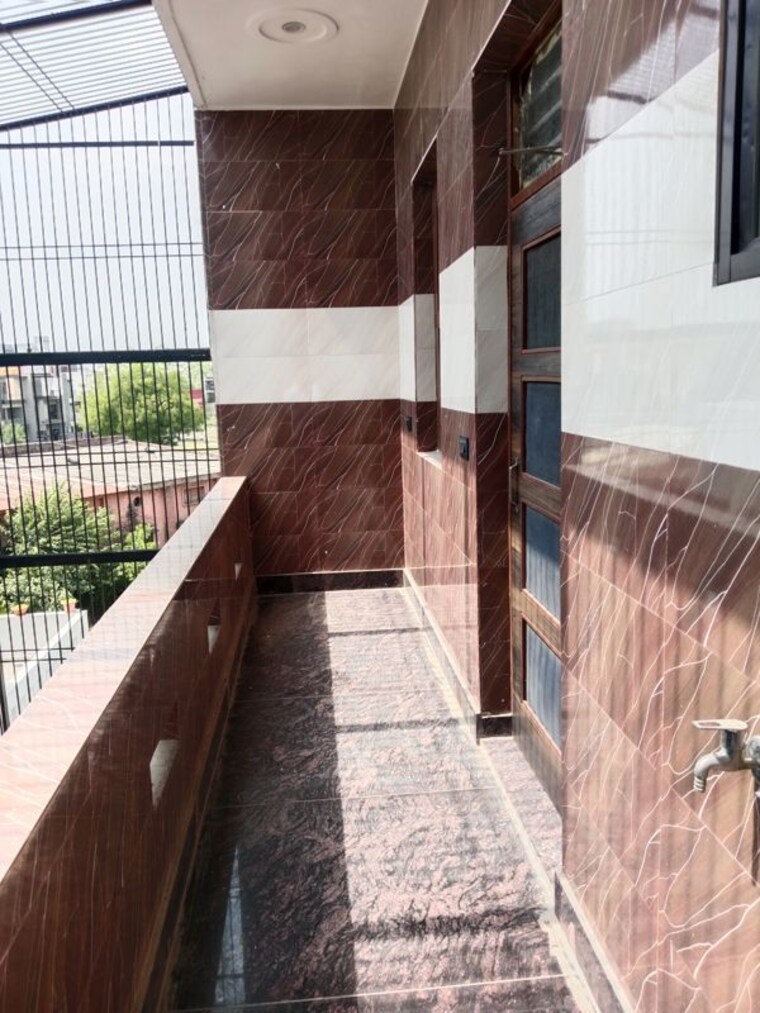 Balcony, model town 2 Bedroom 837 Sq.Ft. Builder Floor In Model Town Panipat 10418849