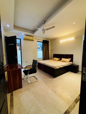 Team Area in 3 BHK Builder Floor at Ansal Plaza Sector-23, Sector 23 – for Rent