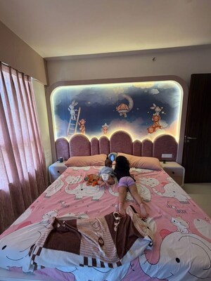 Bedroom in 4 BHK Apartment at Kalpataru Jade Residences, Baner – for Rent
