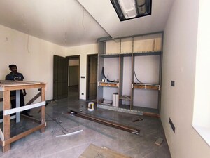 Room in 4 BHK Apartment at Sri Fortune Sonthalia Sky Villas, Kokapet – for Rent