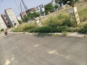  Plot – Garden View at Vrindavan Yojna - for Sale