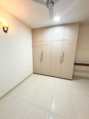 Room in 3 BHK Apartment at Prestige Beverly Hills, Kokapet – for Rent