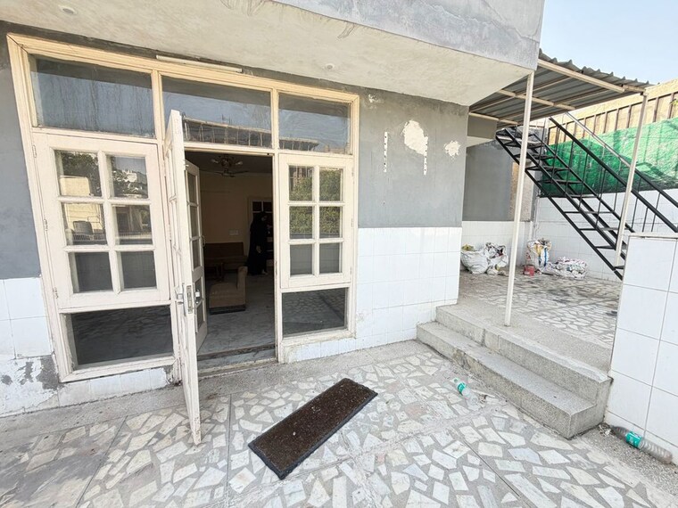 Exterior View, hauz khas 3 Bedroom 275 Sq.Ft. Builder Floor In Hauz Khas Delhi 10418957