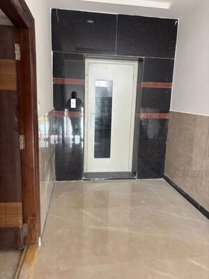 Room in 3 BHK Apartment at Serilingampally – for Rent