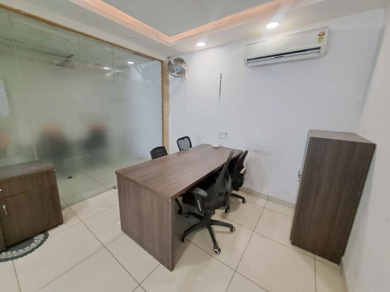 Team Area, sector 63 Commercial Office Space in IT/SEZ 1200 Sq.Ft. In Sector 63 Noida 10418968