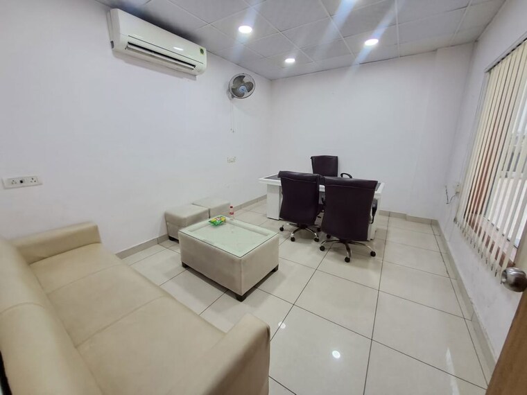 Team Area, sector 63 Commercial Office Space in IT/SEZ 1200 Sq.Ft. In Sector 63 Noida 10418968