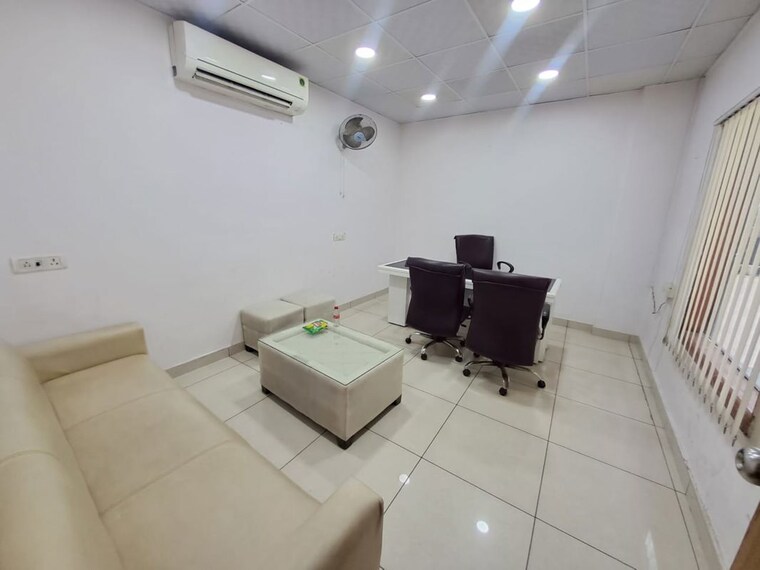 Team Area, sector 63 Commercial Office Space in IT/SEZ 1200 Sq.Ft. In Sector 63 Noida 10418968