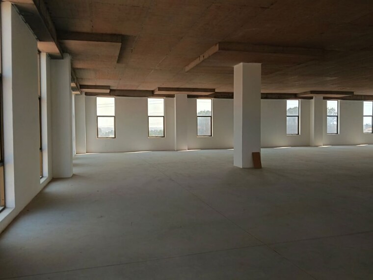 Room, devanahalli Commercial Office Space 50000 Sq.Ft. In Devanahalli Bangalore 10418988