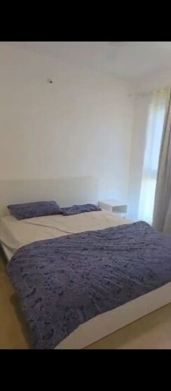 2 BHK Apartment For Rent in Hiranandani Atlantis
