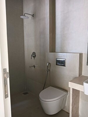 Bathroom in 4 BHK Apartment at Indiabulls Sky Forest, Lower Parel – for Sale