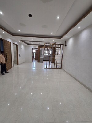4 BHK Builder Floor For Rent in Green Fields Colony