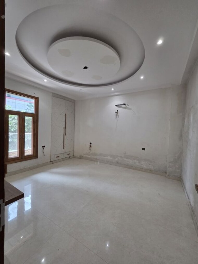 Room, green fields colony 4 Bedroom 2450 Sq.Ft. Builder Floor In Green Fields Colony Faridabad 10419019