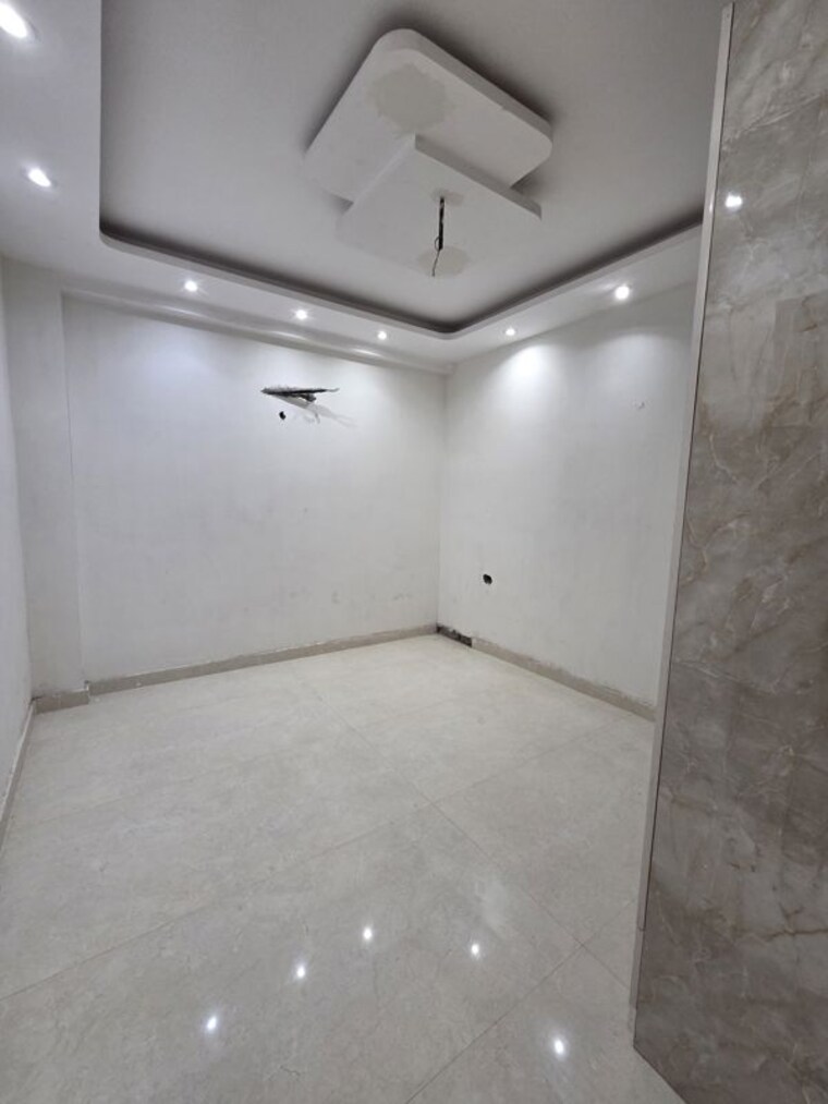 Room, green fields colony 4 Bedroom 2450 Sq.Ft. Builder Floor In Green Fields Colony Faridabad 10419019