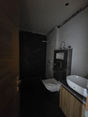 Bathroom in 4 BHK Builder Floor at Green Fields Colony – for Rent