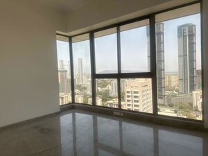 Room in 4 BHK Apartment at Prestige Jasdan Classic, Mahalaxmi – for Sale