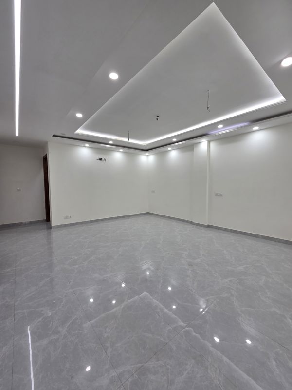 4 BHK + Pooja Room,Servant Room,Study Room,Extra Room Builder Floor For Rent in Green Fields Colony