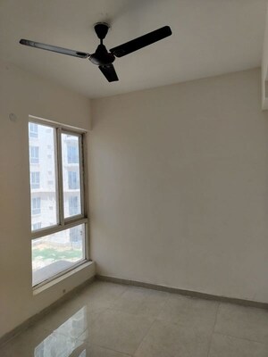 Room in 3.5 BHK Apartment at Paras Dews, Sector 106 – for Sale