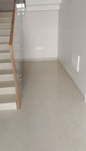 Furnished Amenities in 4 BHK Villa at Vertex Kingston Park, Nallagandla – for Rent