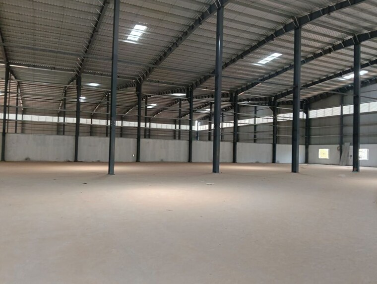 Room, devanahalli Commercial Warehouse 60000 Sq.Ft. In Devanahalli Bangalore 10419067