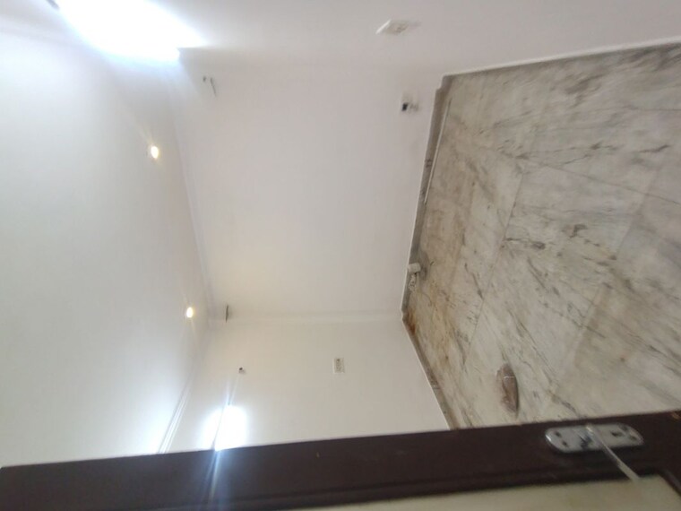 Room, malviya nagar Commercial Office Space 100 Sq.Ft. In Malviya Nagar Delhi 10419068