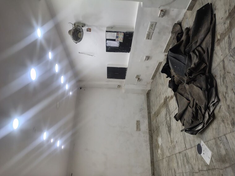  Parking, malviya nagar Commercial Office Space 100 Sq.Ft. In Malviya Nagar Delhi 10419068