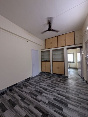 Room in 4 BHK Independent House at Bharatkunj 1 – for Rent