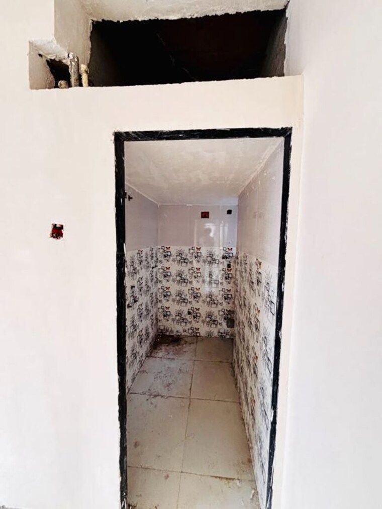Attached Bathroom, amit-palace-chs 2 Bedroom 890 Sq.Ft. Apartment In Nalasopara West Palghar 10412527