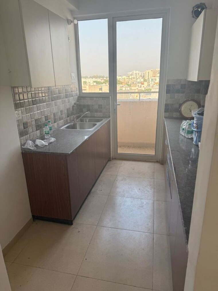 Kitchen, sushma-grande-nxt 3 Bedroom 1475 Sq.Ft. Apartment In Lohgarh Zirakpur 10419046