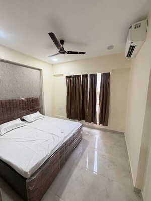 Bedroom in 2 BHK Apartment at Signature Global City, Sector 37d – for Rent