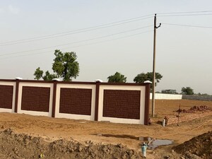   Land at Yadav Mohalla – for Sale