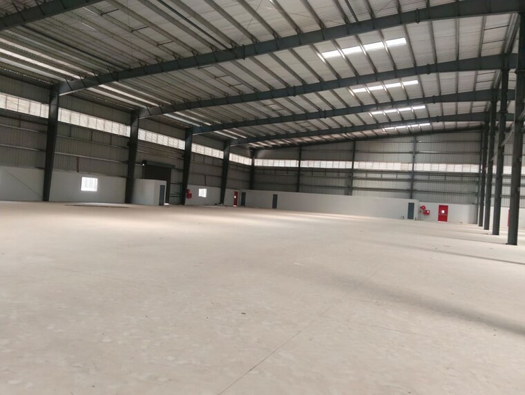  Parking, devanahalli Commercial Warehouse 60200 Sq.Ft. In Devanahalli Bangalore 10419113