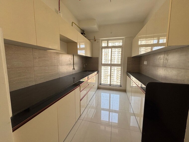 Kitchen, godrej-emerald 3 Bedroom 1000 Sq.Ft. Apartment In Ghodbunder Road Thane 10419097