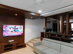6 BHK + Pooja Room Villa For Rent in Legend Chimes