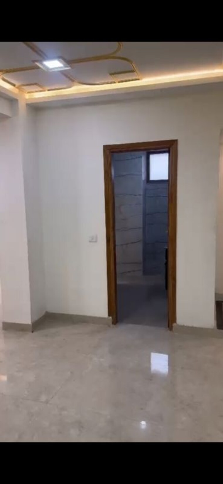Room, sector 85 3 Bedroom 250 Sq.Yd. Builder Floor In Sector 85 Faridabad 10419120