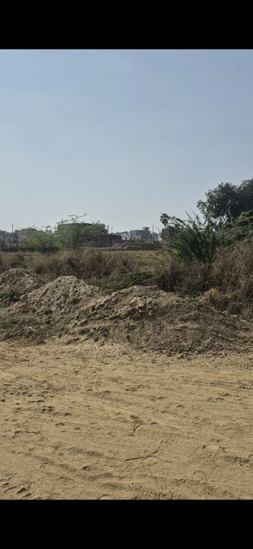 Plot For Sale in Jhalwa