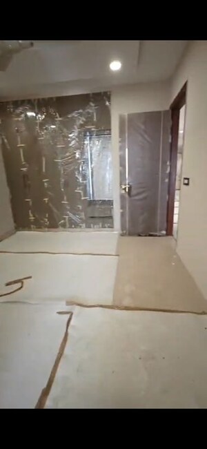 Furnished Amenities in 4 BHK Builder Floor at Sector 85 – for Sale