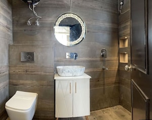 Bathroom in 3 BHK Apartment at Park View Apartments Gurgaon, Sector 56 – for Rent
