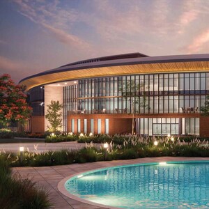 Swimming Pool in 4 BHK Apartment at Sobha Crescent, Sector 63a – for Sale