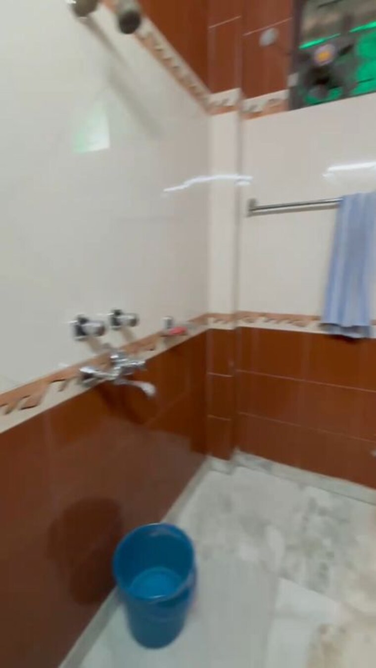 undefined, mansarover garden 3 Bedroom 1000 Sq.Ft. Builder Floor In Mansarover Garden Delhi 10419175