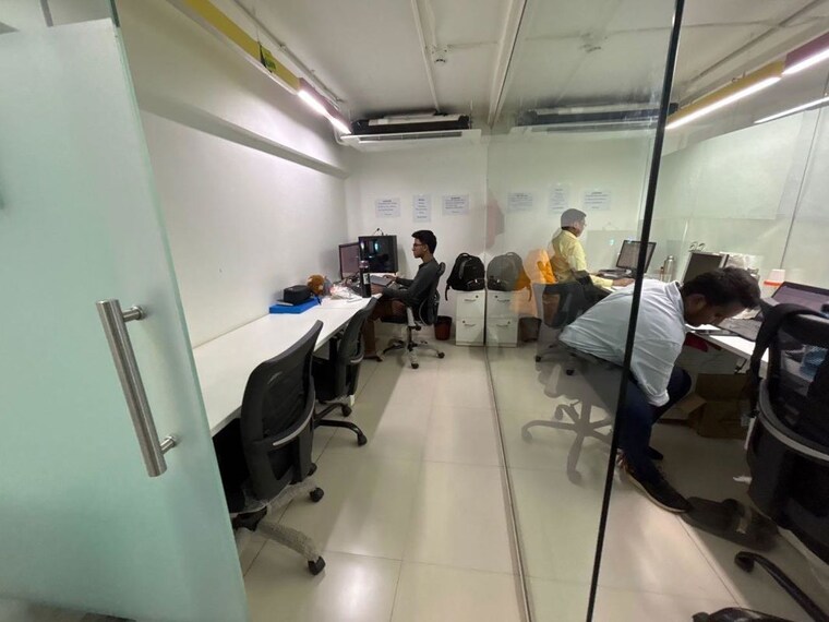 Team Area, sumer-kendra Commercial Office Space 1100 Sq.Ft. In Worli Mumbai 10419206