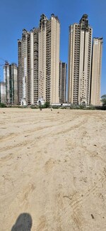 500 Sq.Yd. Plot in Sector 152