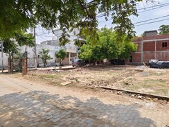 Plot For Sale in Jankipuram Vistar