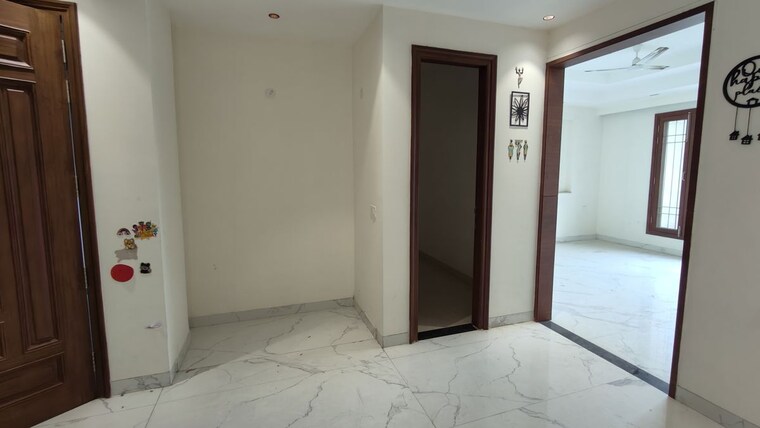 Room, sector 45 3 Bedroom 2550 Sq.Ft. Builder Floor In Sector 45 Gurgaon 10419201