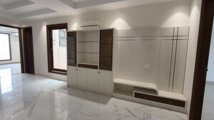 Room in 3 BHK Builder Floor at Sector 45 – for Rent