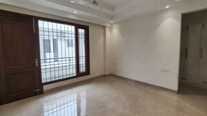 Room in 3 BHK Builder Floor at Sector 45 – for Rent