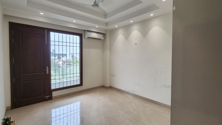 Room, sector 45 3 Bedroom 2550 Sq.Ft. Builder Floor In Sector 45 Gurgaon 10419201
