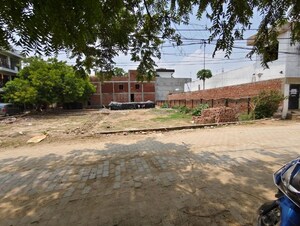  Plot – Exterior View View at Jankipuram Extension - for Sale