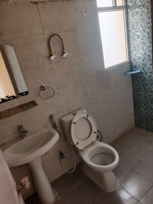 Bathroom in 2.5 BHK Apartment at JM Florance, Tech Zone 4 Greater Noida – for Rent