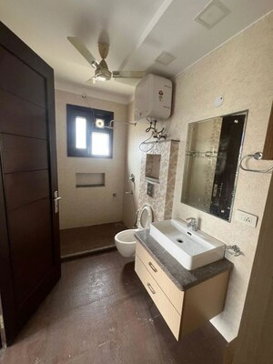 Living Room in 3 BHK Builder Floor at Sector 46 – for Rent