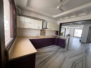 Kitchen in 3 BHK Builder Floor at Sector 46 – for Rent